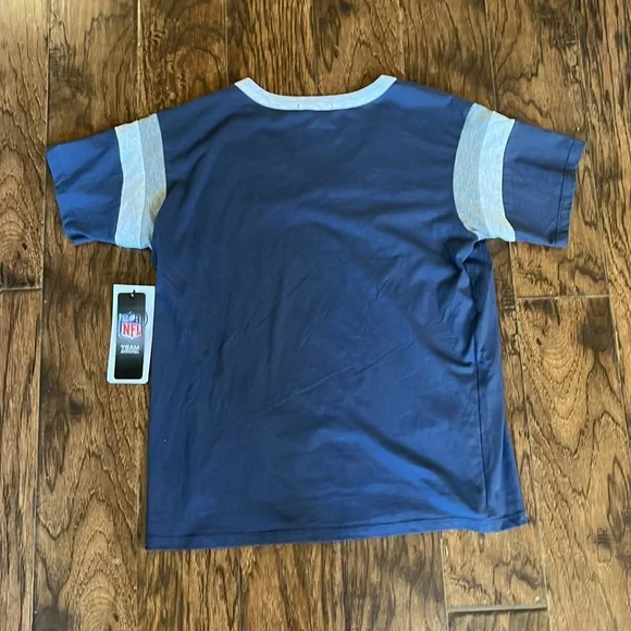 NWT!!  Dallas Cowboys women’s t-shirt, size medium - Picture 7 of 7